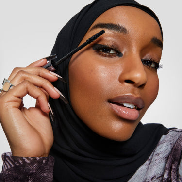 What Is Tubing Mascara & Why Pros Swear By It | Milk Paper