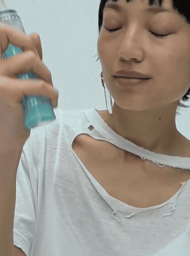 How To SHAKE AND SPRITZ